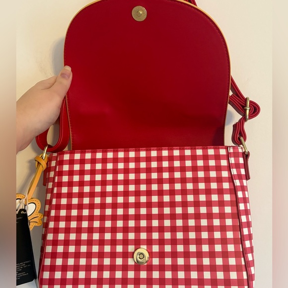 Loungefly Winnie The Pooh Gingham Crossbody Purse NWT Adjustable Strap Picnic - Picture 11 of 15